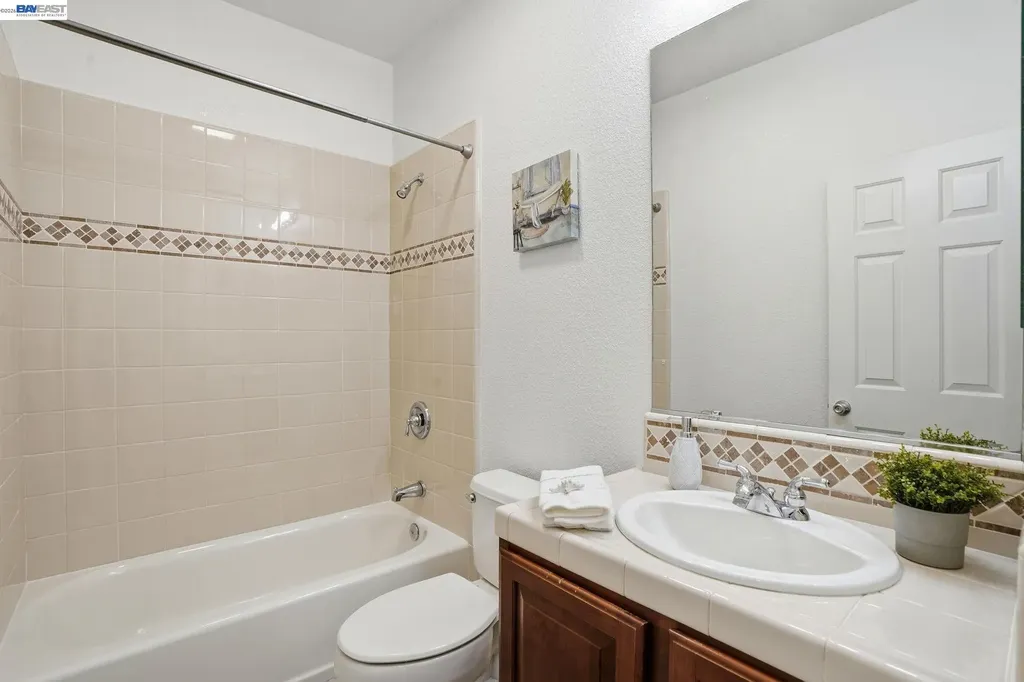 705 Iris Court Brentwood CA 94513