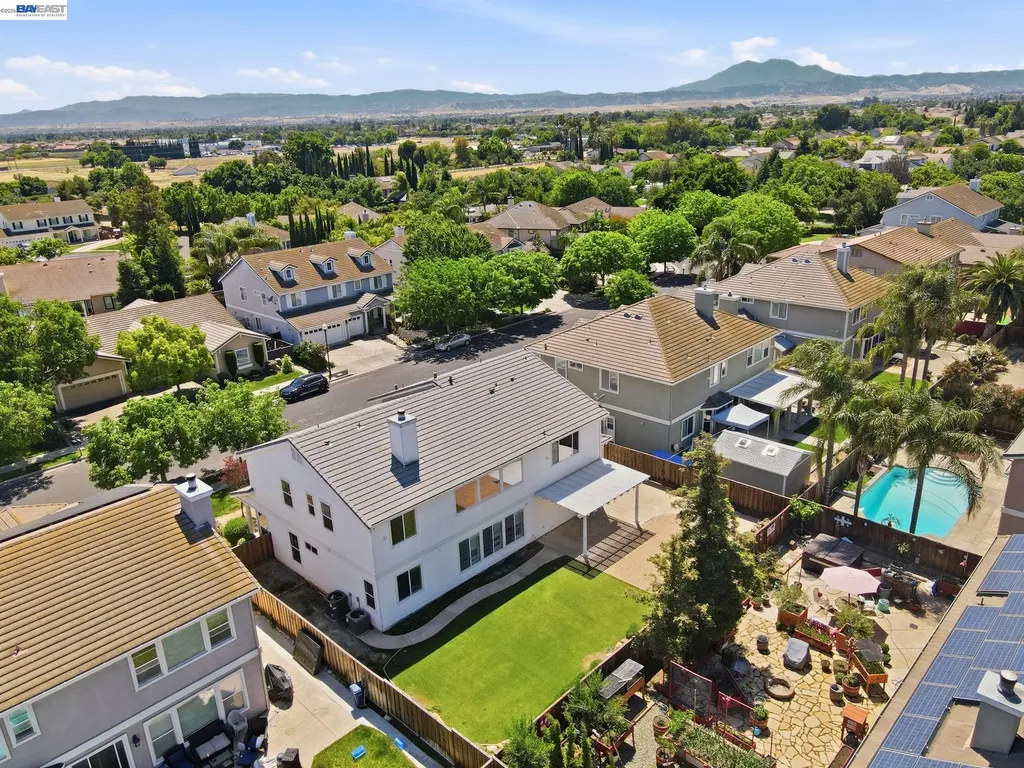 705 Iris Court Brentwood CA 94513
