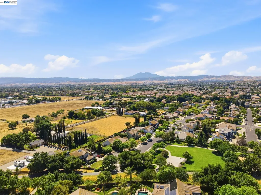 705 Iris Court Brentwood CA 94513