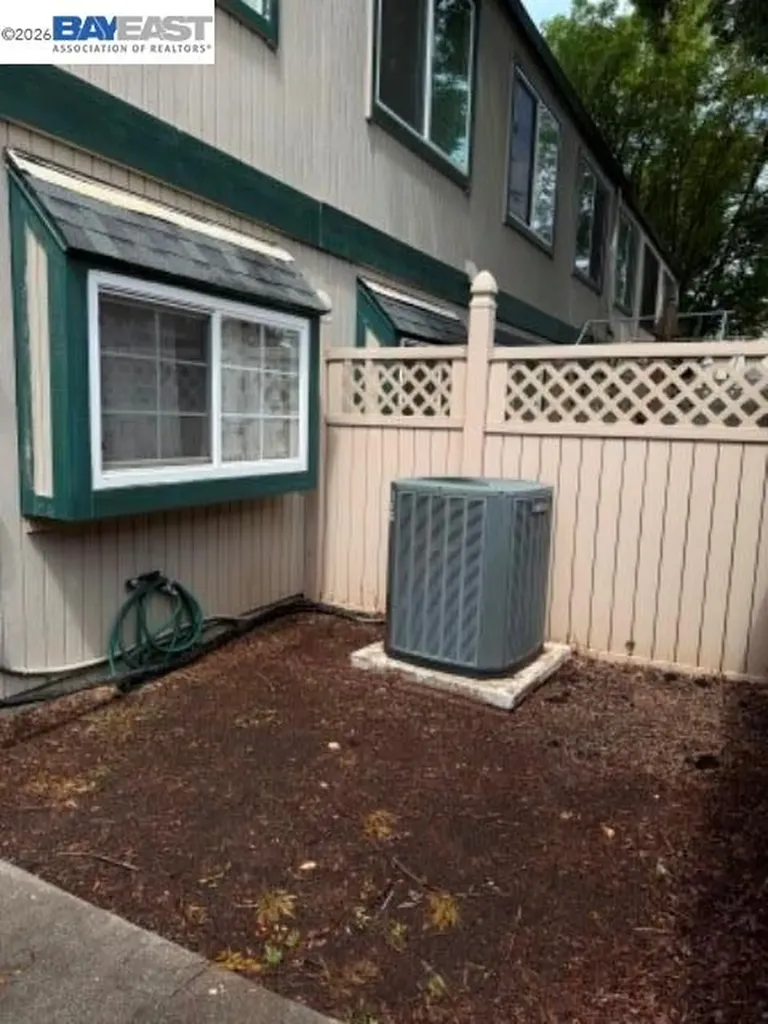 299 Shasta Drive Vacaville CA 95687