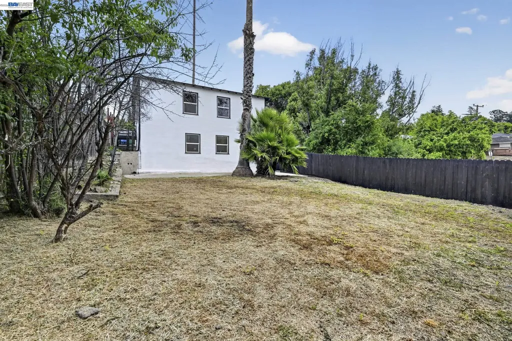 24657 Leona Drive Hayward CA 94542