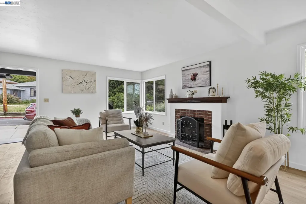 24657 Leona Drive Hayward CA 94542