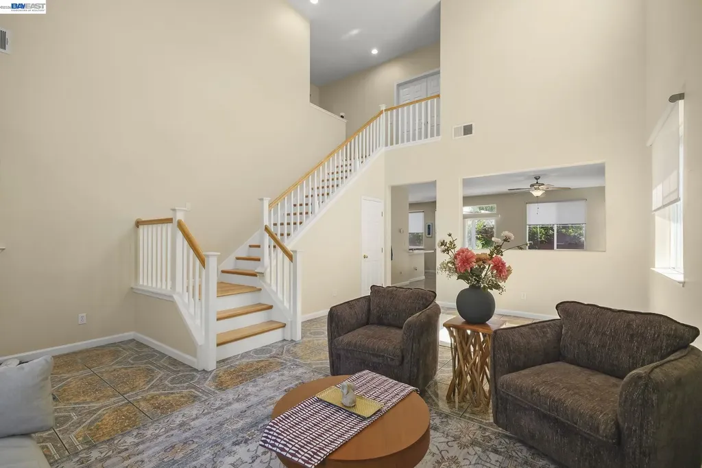 687 Rockspray Circle Pittsburg CA 94565
