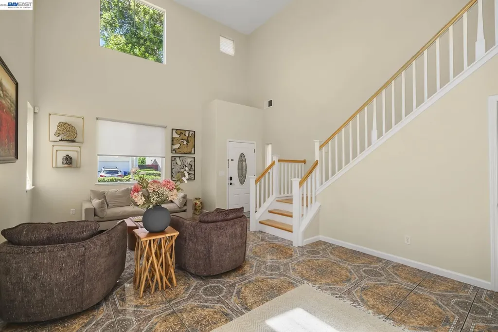 687 Rockspray Circle Pittsburg CA 94565