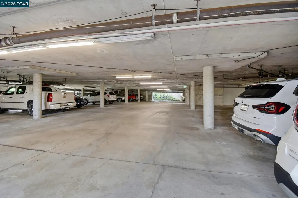 450 Cola Ballena Alameda CA 94501