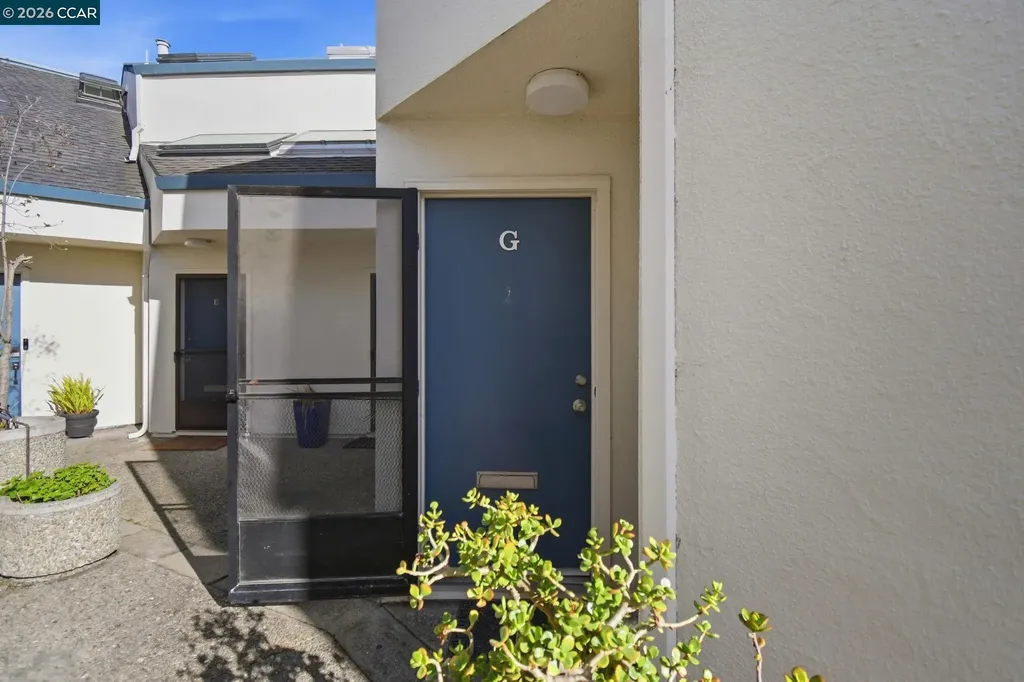 450 Cola Ballena Alameda CA 94501