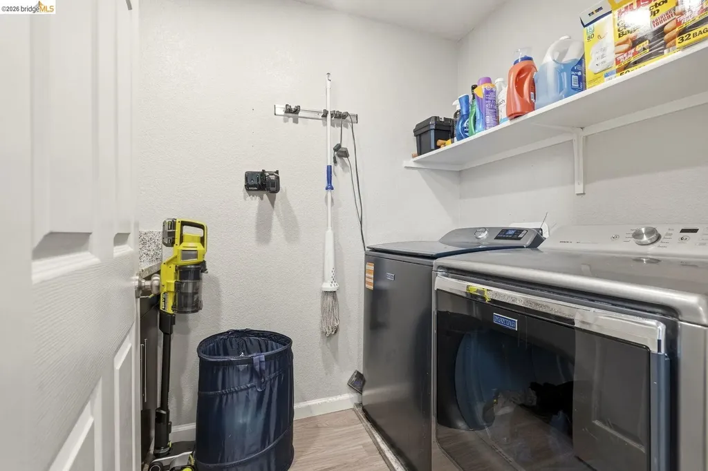 24541 Blossom Acre Way Hayward CA 94544