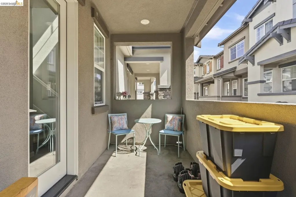 24541 Blossom Acre Way Hayward CA 94544