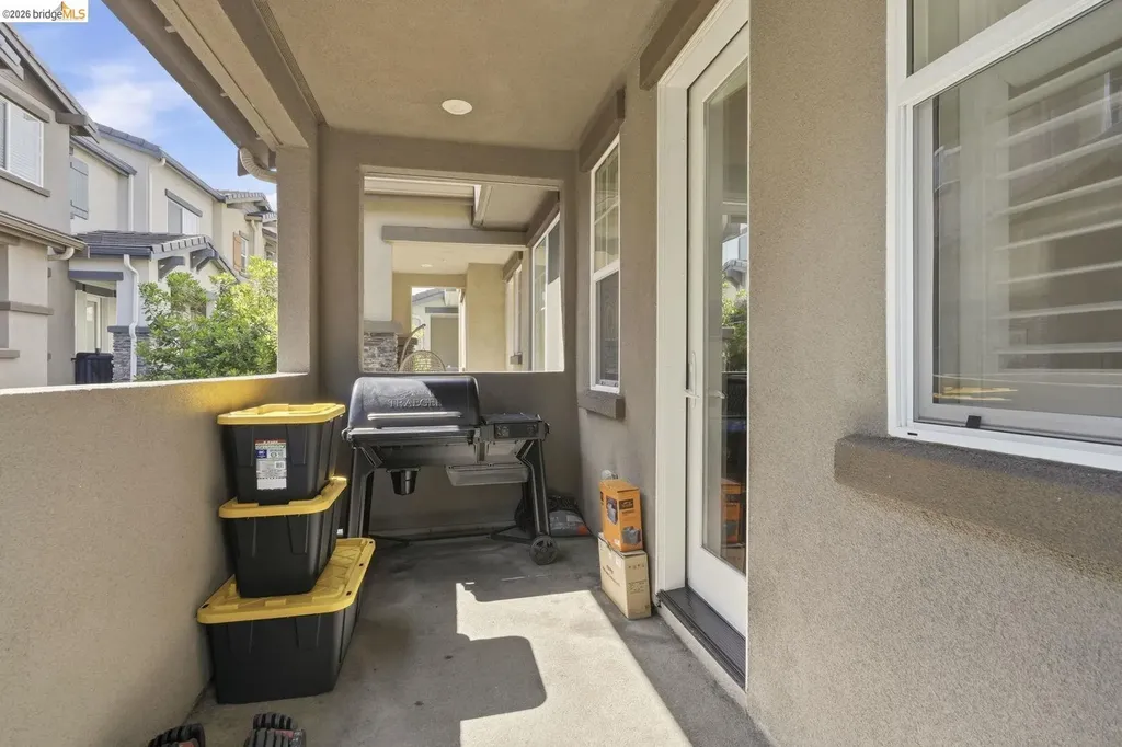 24541 Blossom Acre Way Hayward CA 94544