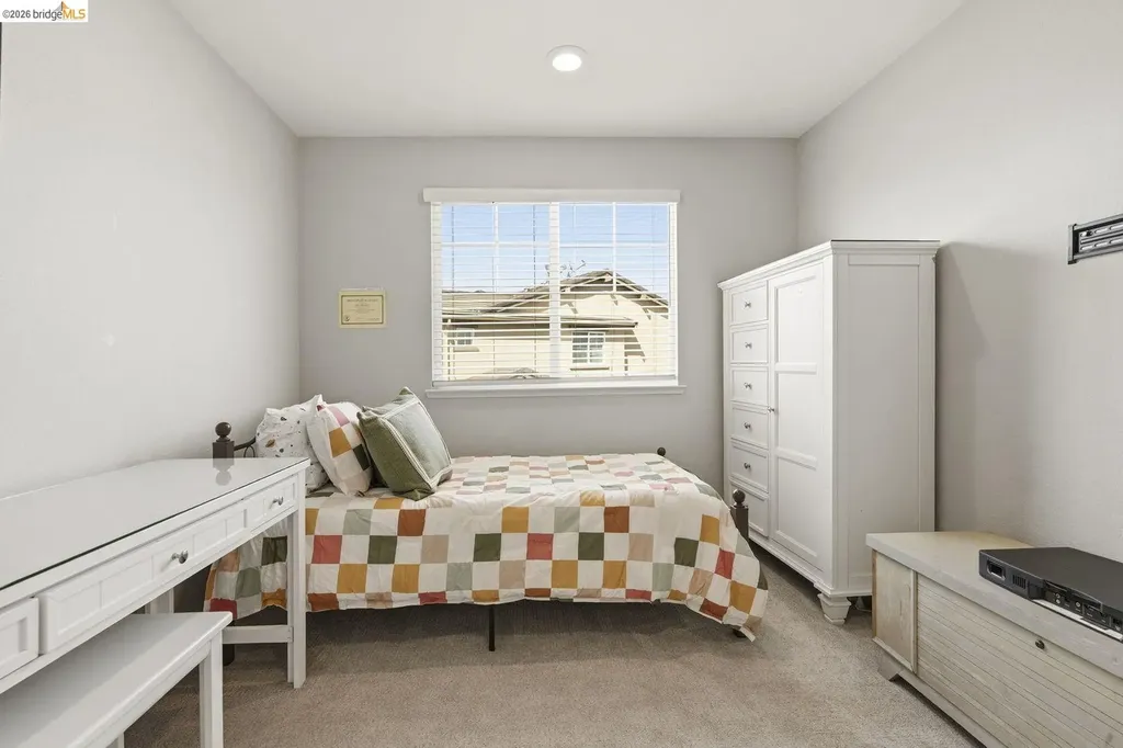 24541 Blossom Acre Way Hayward CA 94544