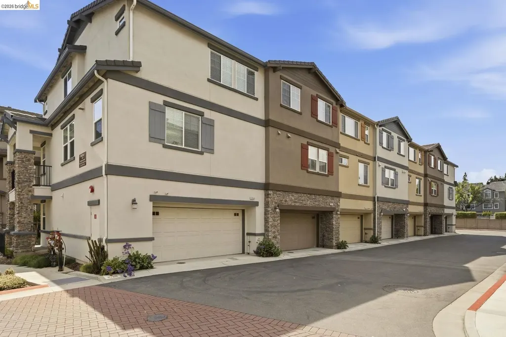 24541 Blossom Acre Way Hayward CA 94544
