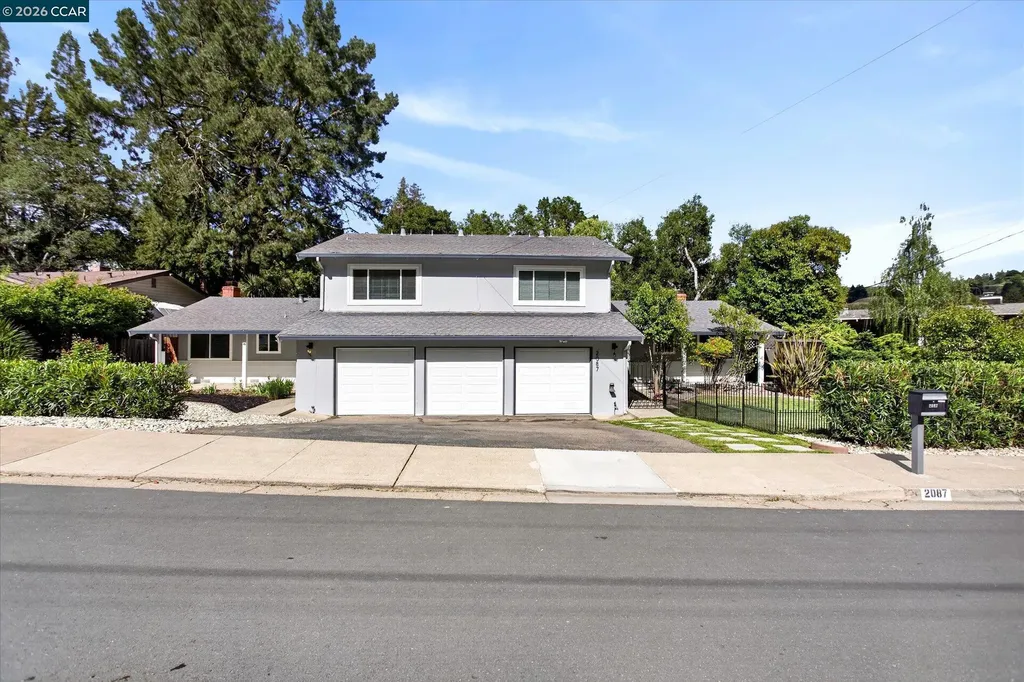 2083 Donald Drive Moraga CA 94556