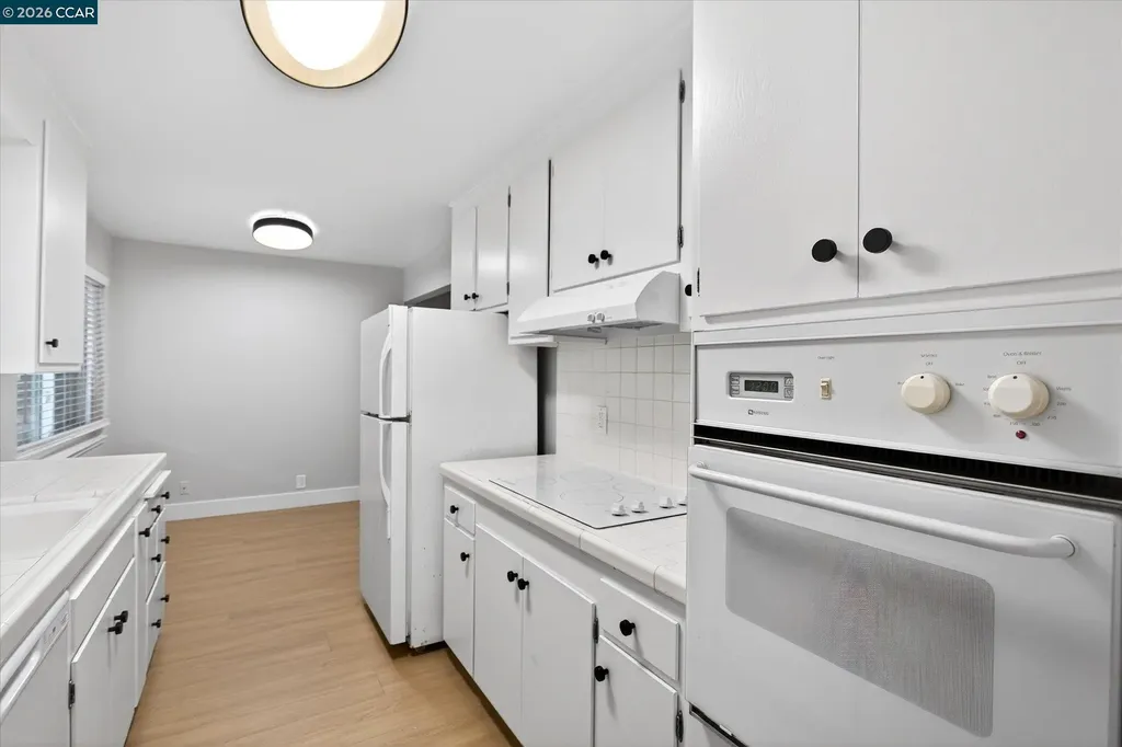 2083 Donald Drive Moraga CA 94556