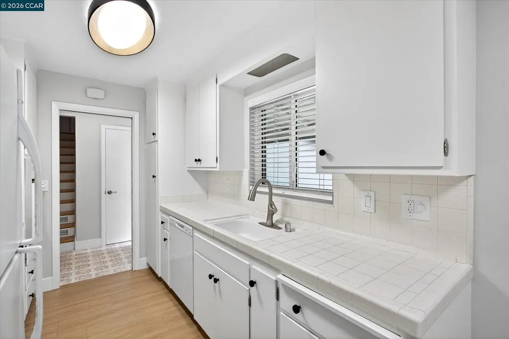 2083 Donald Drive Moraga CA 94556