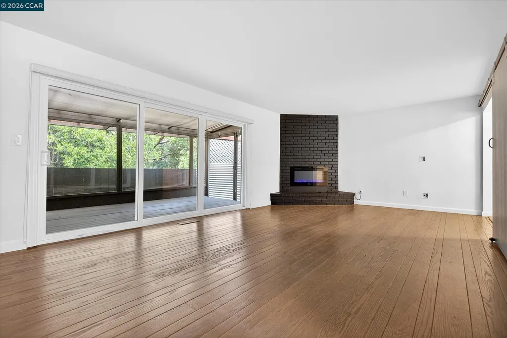 2083 Donald Drive Moraga CA 94556
