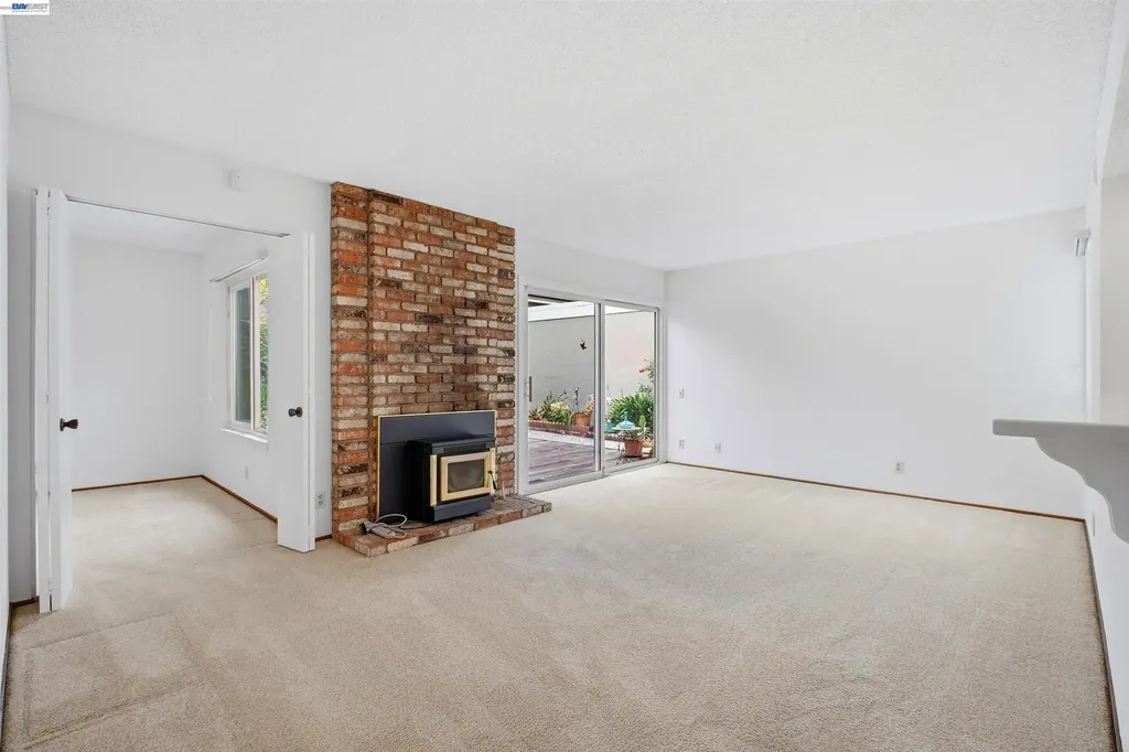 34656 Calcutta Fremont CA 94555