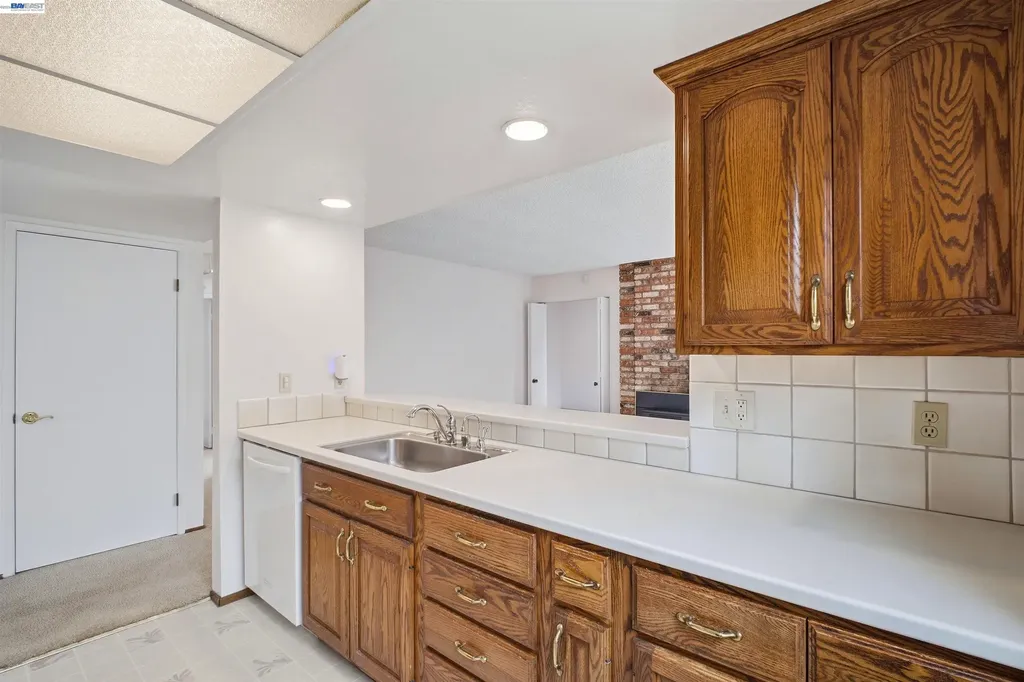 34656 Calcutta Fremont CA 94555