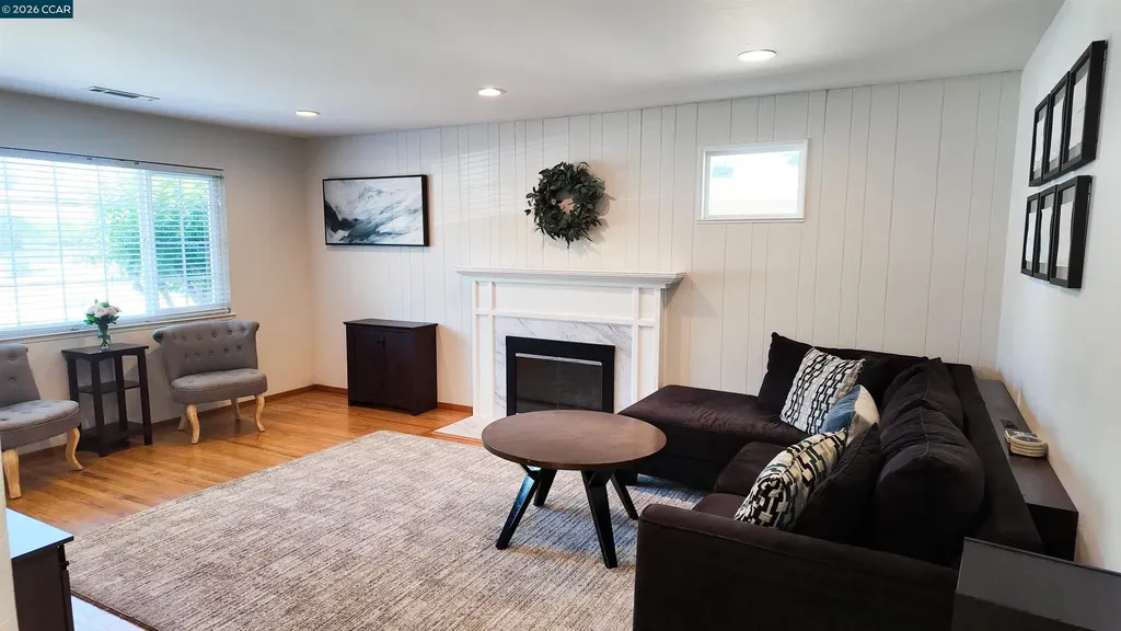 926 Sassel Concord CA 94518