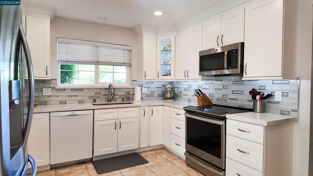 926 Sassel Concord CA 94518