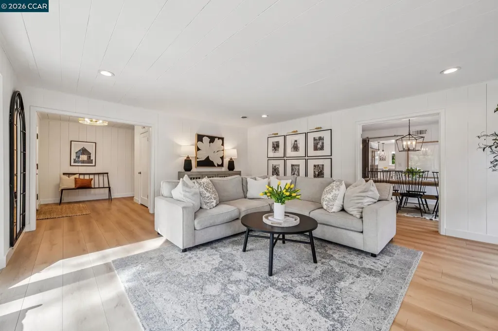 786 Los Palos Manor Lafayette CA 94549