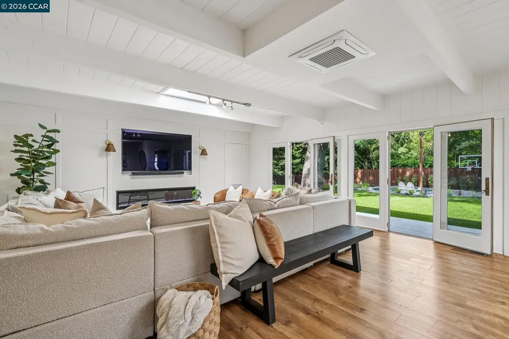 786 Los Palos Manor Lafayette CA 94549