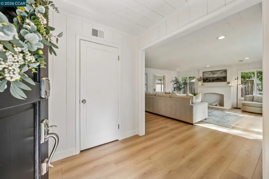 786 Los Palos Manor Lafayette CA 94549