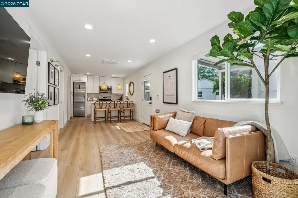 786 Los Palos Manor Lafayette CA 94549