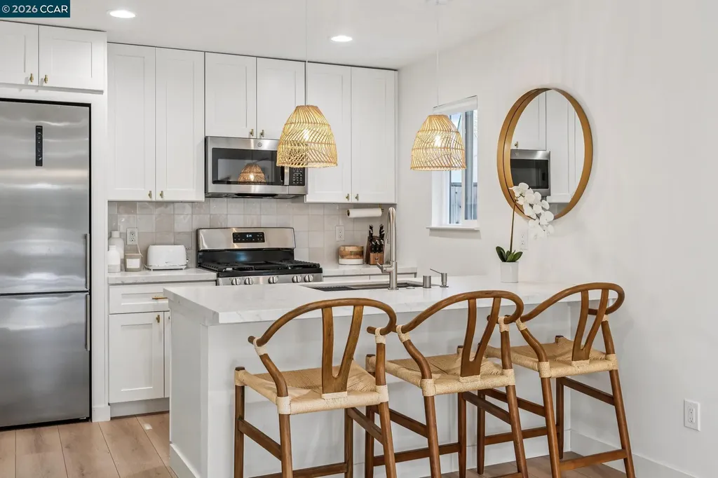 786 Los Palos Manor Lafayette CA 94549