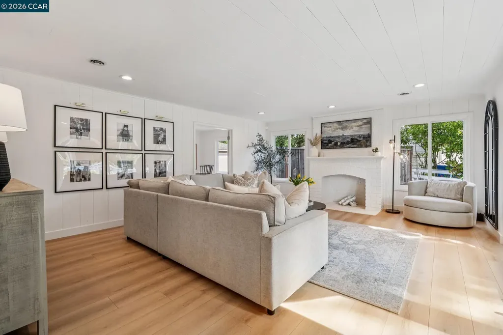 786 Los Palos Manor Lafayette CA 94549