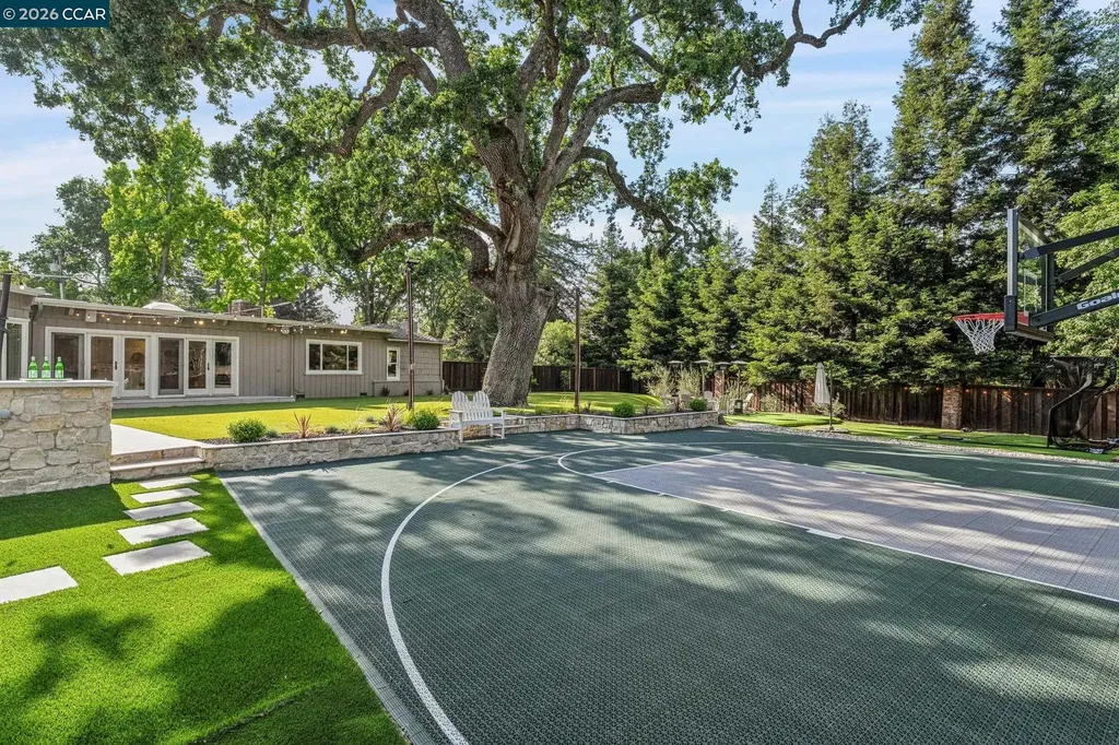 786 Los Palos Manor Lafayette CA 94549