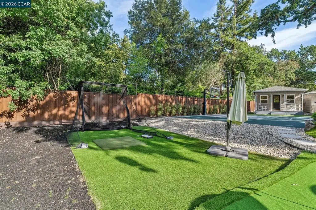 786 Los Palos Manor Lafayette CA 94549