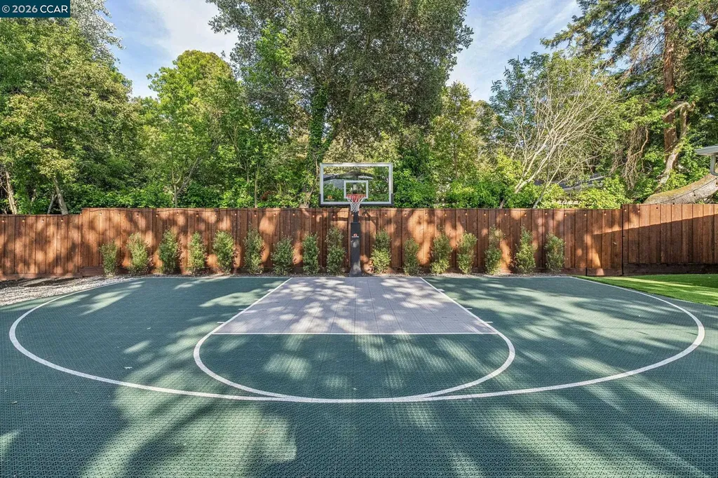 786 Los Palos Manor Lafayette CA 94549