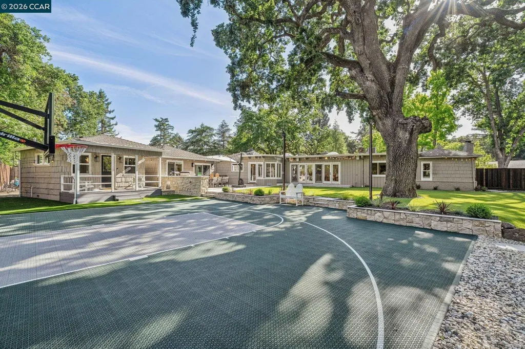 786 Los Palos Manor Lafayette CA 94549