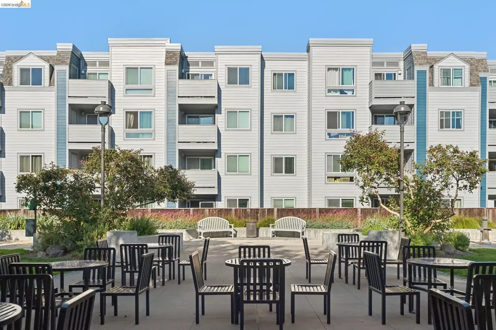 6400 Christie Avenue Emeryville CA 94608