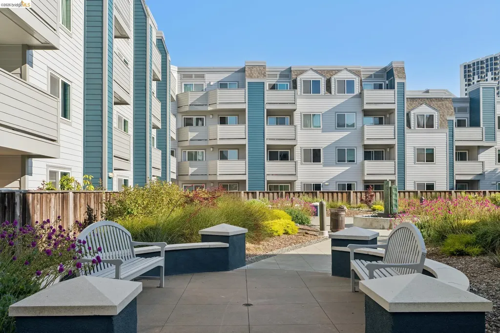 6400 Christie Avenue Emeryville CA 94608