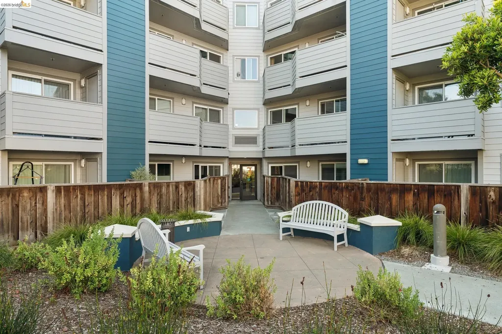 6400 Christie Avenue Emeryville CA 94608