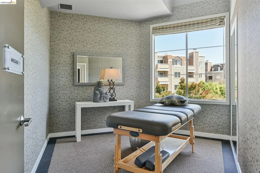 6400 Christie Avenue Emeryville CA 94608