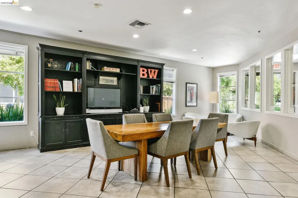 6400 Christie Avenue Emeryville CA 94608
