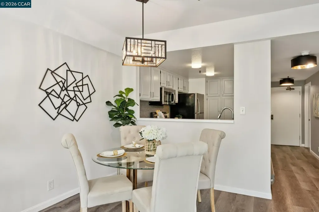 655 Chetwood Street Oakland CA 94610