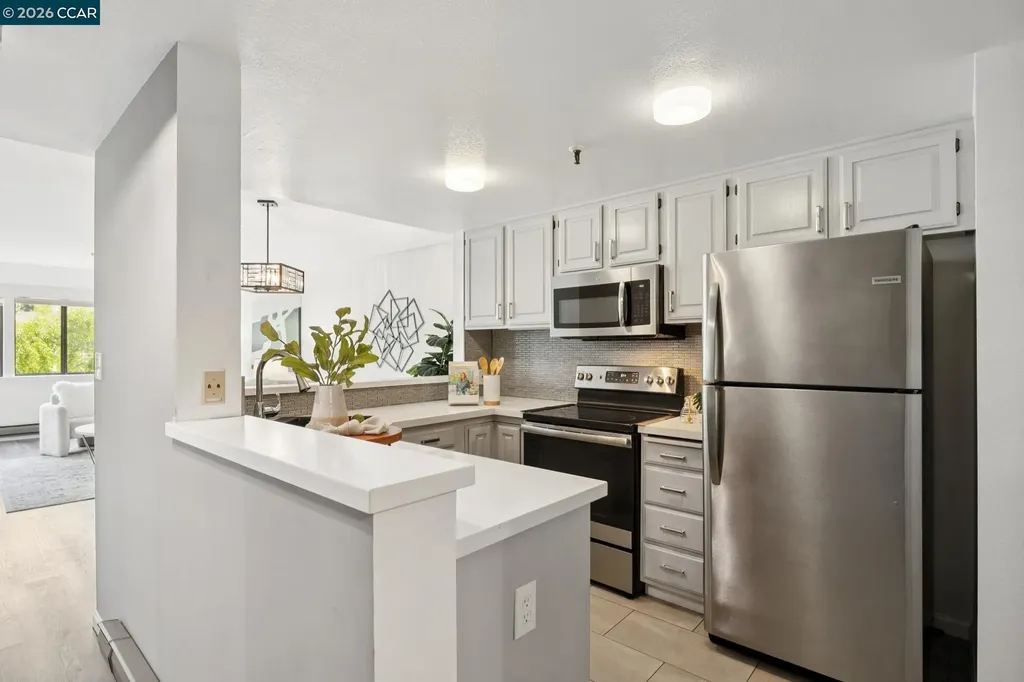 655 Chetwood Street Oakland CA 94610