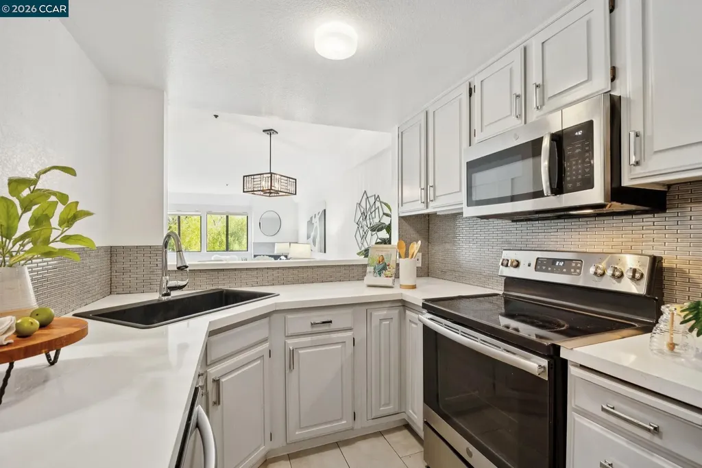 655 Chetwood Street Oakland CA 94610