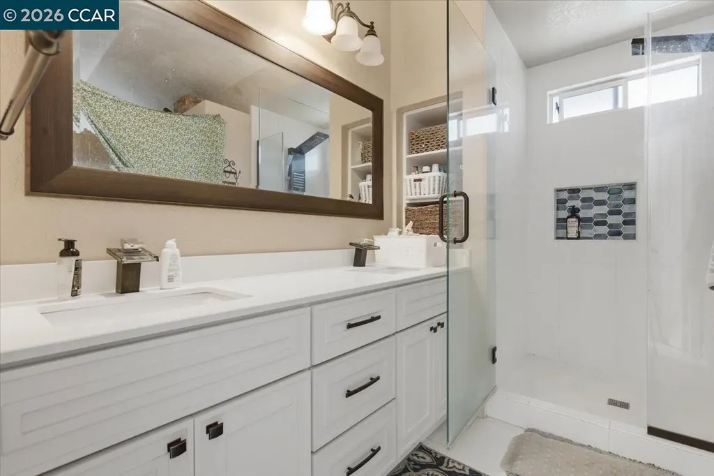 330 Bartlett Court Suisun City CA 94585