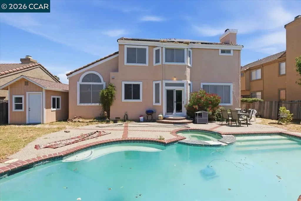 330 Bartlett Court Suisun City CA 94585