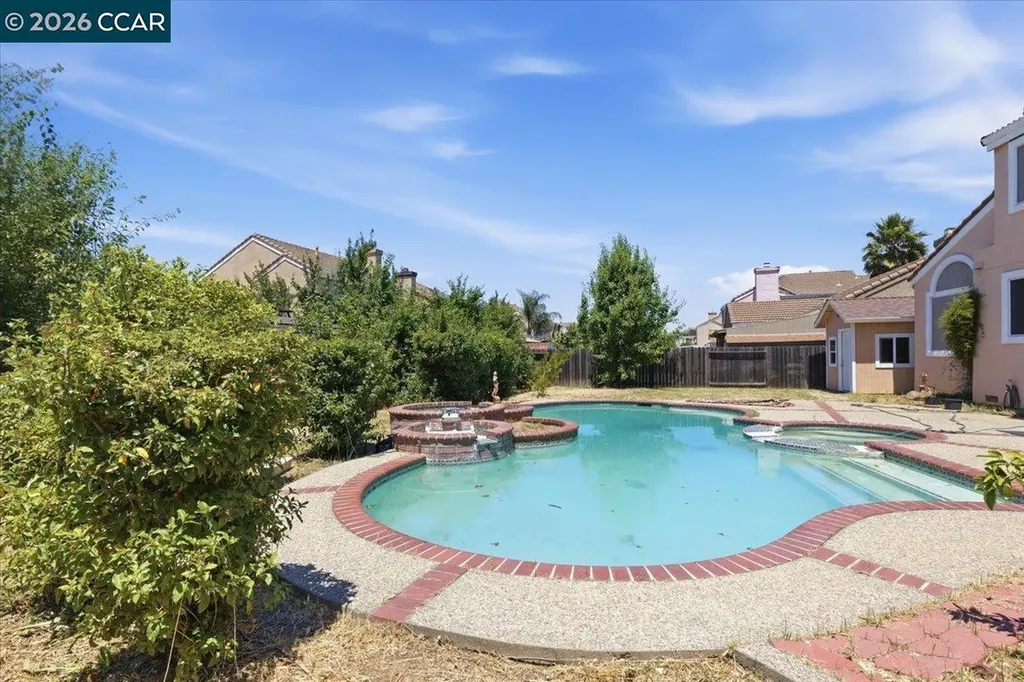 330 Bartlett Court Suisun City CA 94585