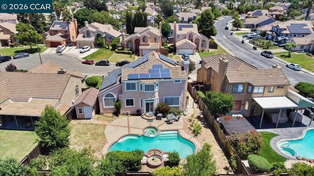 330 Bartlett Court Suisun City CA 94585