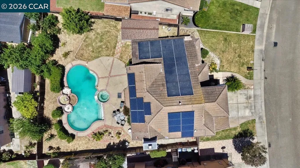 330 Bartlett Court Suisun City CA 94585