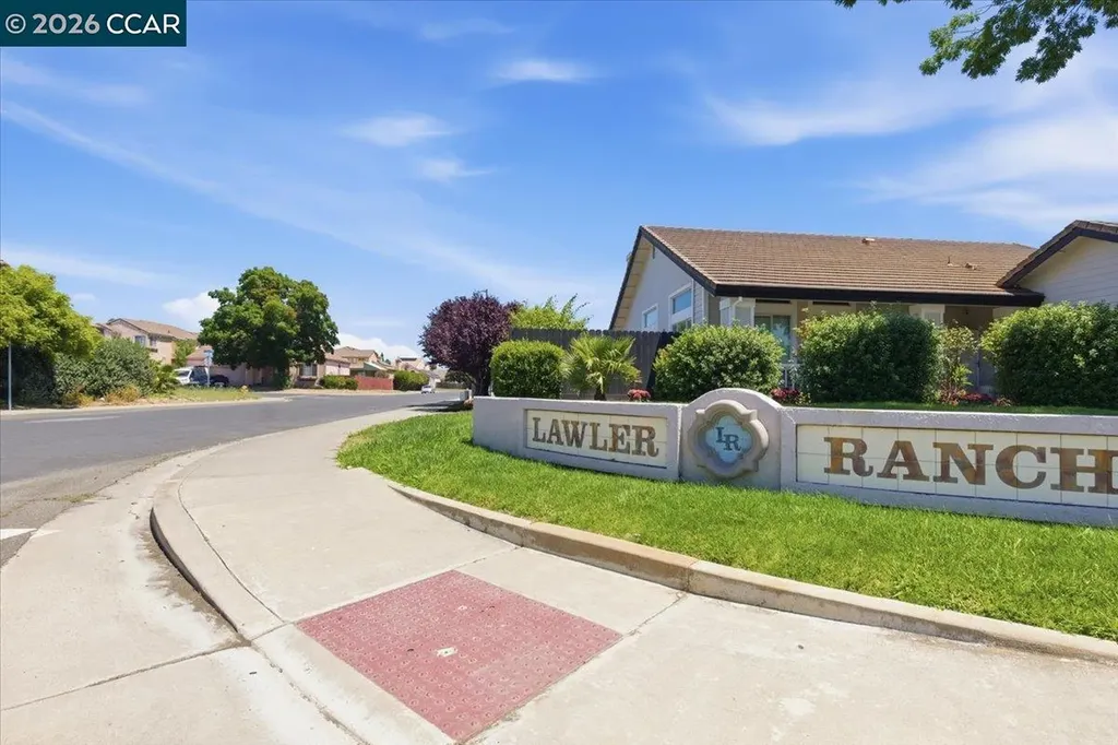 330 Bartlett Court Suisun City CA 94585