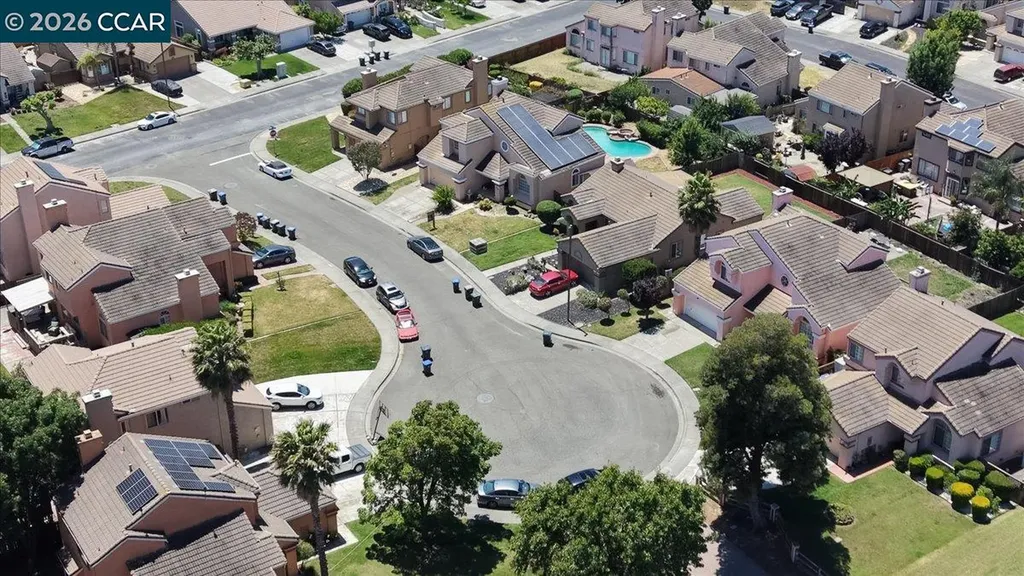 330 Bartlett Court Suisun City CA 94585