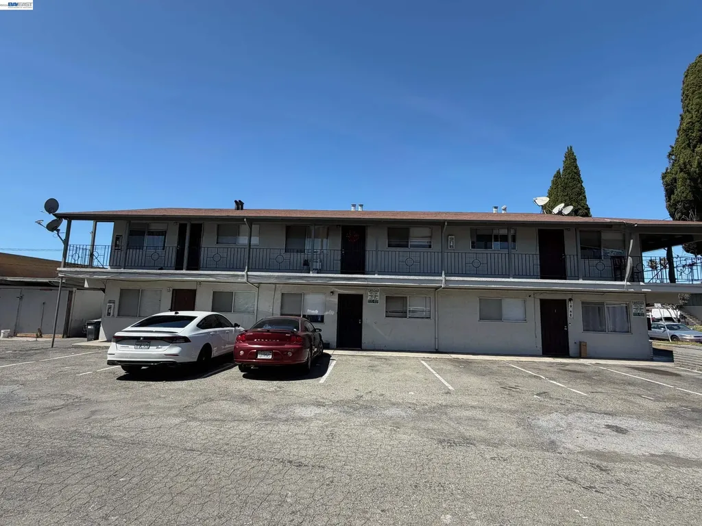 318 Dumont Avenue Hayward CA 94544