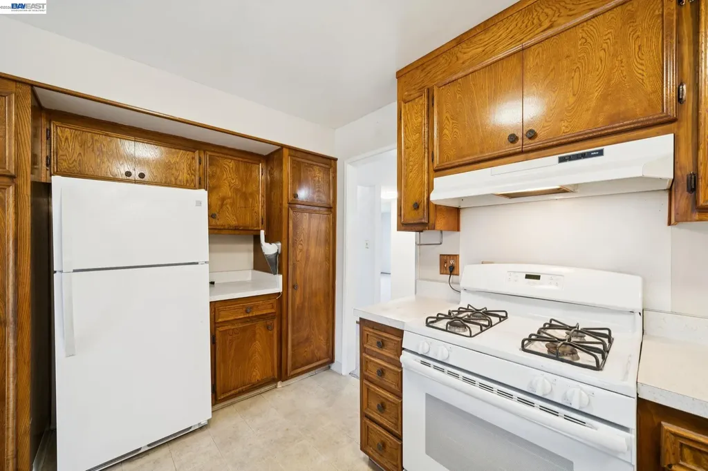 1701 Central Avenue Alameda CA 94501